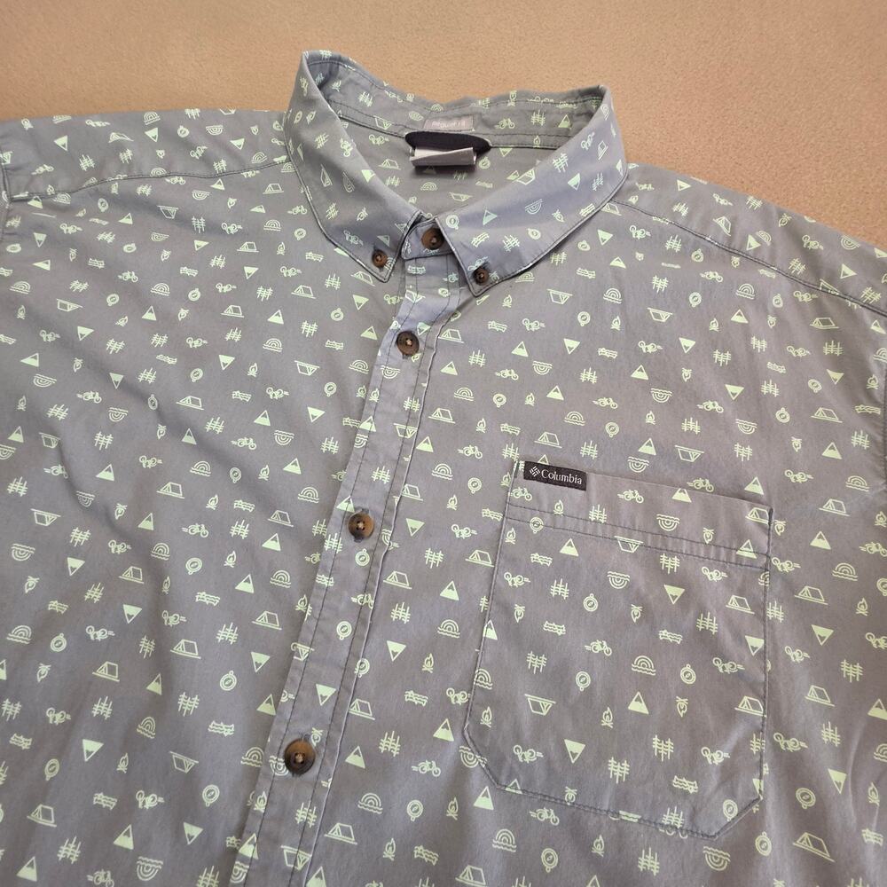 Columbia All-Over Camping Print Regular Fit Short-Sleeve Button Shirt Sz XXL